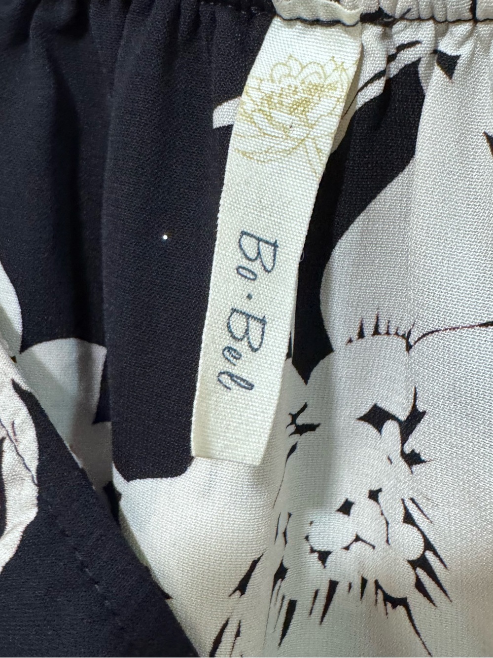 Bo Bel Black Ivory Floral Off Shoulder Ruffle Romper Playsuit Size Medium Boho - Picture 8 of 8